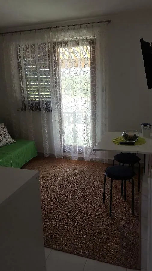 Apartment Apartmani Ana - Meka Draga Obrovac