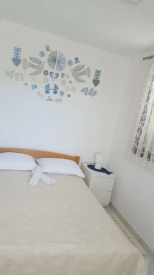 Apartmani Ana - Meka Draga Obrovac